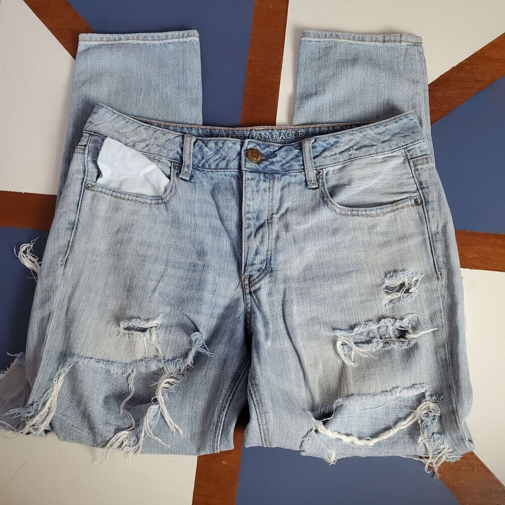 American Eagle Tomgirl jeans Womens 8 Distressed 100% Cotton‎ Thrashed Grunge